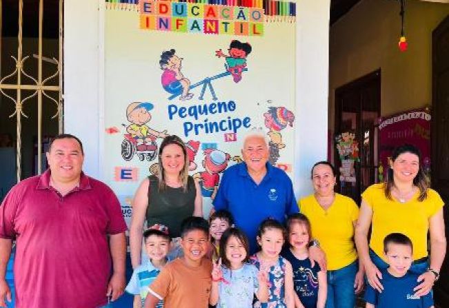 Administração Municipal Entrega Ares-Condicionados nas Escolas da Rede Municipal