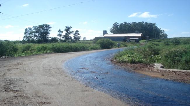 AVANÇAM AS OBRAS DE PAVIMENTAÇÃO NOS BAIRROS GAUDÊNCIO CONCEIÇÃO E PROMORAR 1