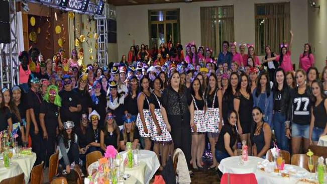 SMEQ REALIZA A 2ª EDIÇÃO DA NOITE DAS MULHERES DA REDE MUNICIPAL DE EDUCAÇÃO